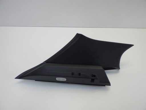 A1776900400 - MERCEDES W177 A35 AMG 20 обшивка стійки задня ліва