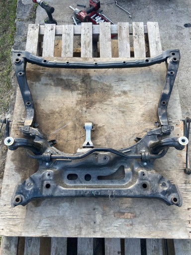 12345677 - Kia niro ii ev slene trolley front
