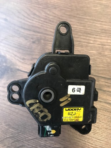 Kia CEED II i30 II двигун нагрівача D267-EBAAA01