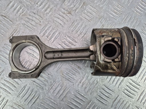 piston with connecting rod B47C20A BMW X1 F48 F49 20d N053E