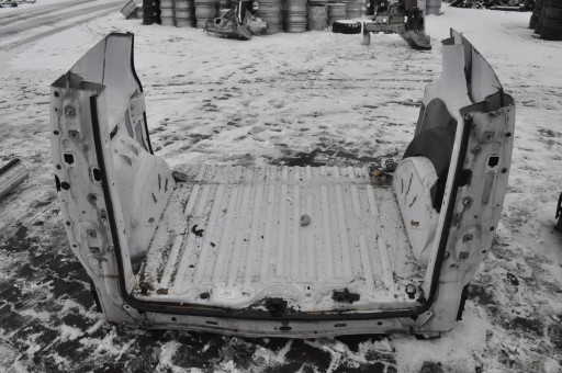 Мерседес Ситан W415 пояс крыло весь задний зад