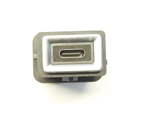 Peugeot 3008 III E3008 adapter zlacze wejscie port usb 9831350680