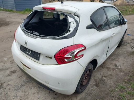 Peugeot 208 ewpb 3d задня ванна