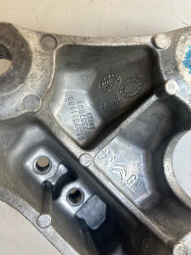 Support Support plaque Boîte de vitesse Engrenage C4 PICASSO II 2.0 BLUE HDI MANUAL 9807981180