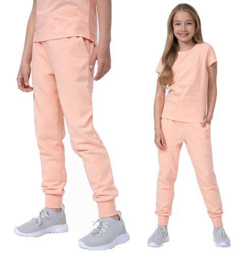 4F 146 Спортивні штани різнокольорові