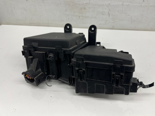 Renault Kadjar 1.6 dCi cover compartment puszka of fuses