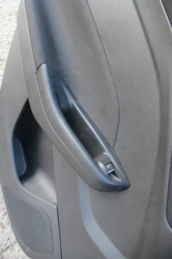 FORD FOCUS MK3 FL 17R KOMBI side upholstery door left rear part EU