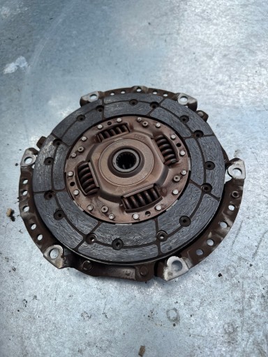 FORD FIESTA MK7 1.25 16V Embrayage de pression Galet tendeur courroie KPL 8v21-7563-ab