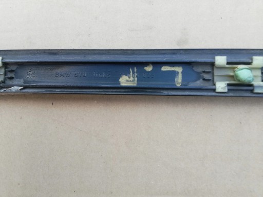 BMW E39 LIFT moulding door left front 7004023