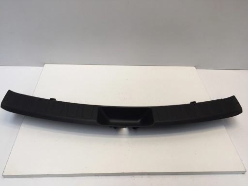 LEXUS UX 250H 2021 КРИШКА РЕМЕНЯ ЗАДНЬОГО ВИДУ 64716-76020