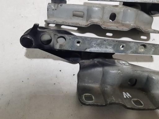 hinge bonnets right left KOMPLET MERCEDES W203 2038800328 2038800428