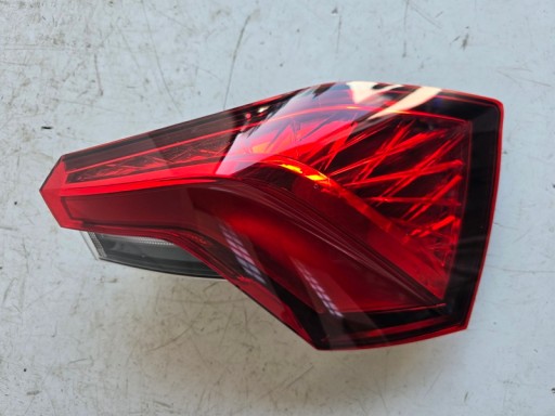 658945208B - Задня лампа Skoda Kamiq