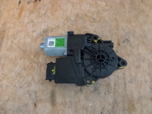 82450f1020 - Мотор лівого скла kia sportage iv 16-21 8245f1020