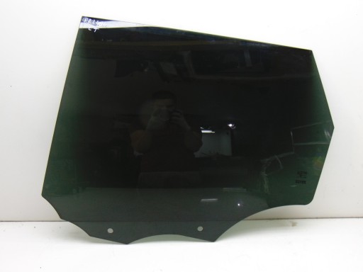 Скло дверей лівий задній RANGE Rover SPORT l494 2015