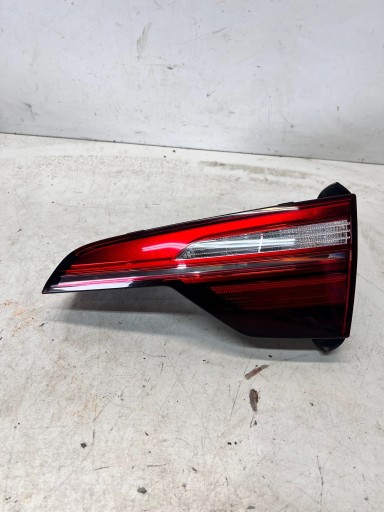 Licht rechts heck für die Heckklappe LED AUDI A4 B9 AVANT 8W9945076AA