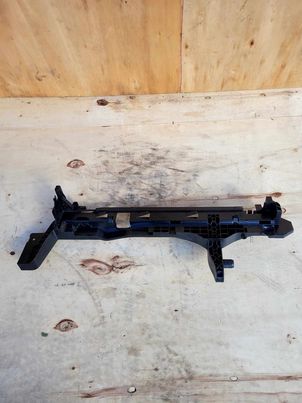 A4475040400 - MERCEDES VITO V класс W447 447 рамка радиатора левая