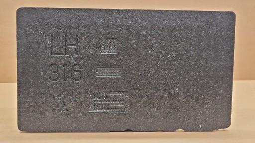 left polystirene of the floor boot VOLVO XC40 2017