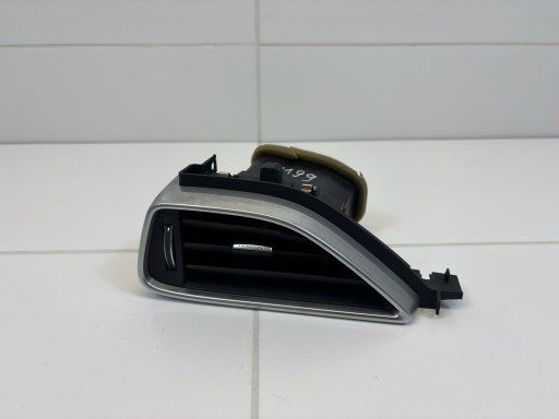 grid air conditioning devices left side Jaguar XF facelift 2015 GX73-018B09-A