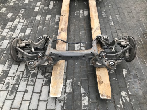 VW11393 - Повна підвіска балка a4 b9 8w 15 - седан