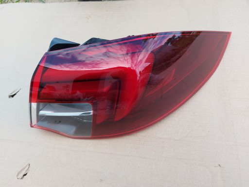 Задняя лампа opel insignia b hb закон