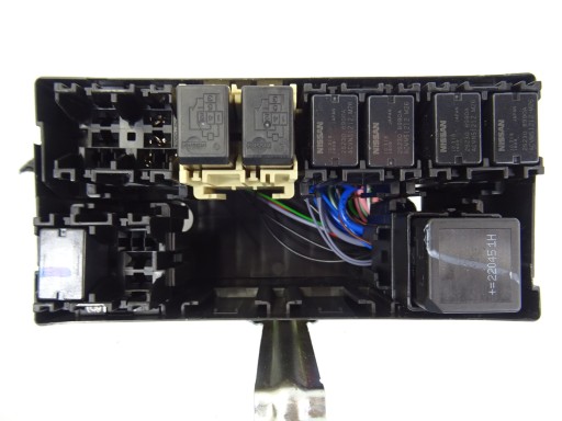 82662-F4022, - Toyota c-hr chr lift 1.8 гібридна коробка запобіжників 82662-f4022