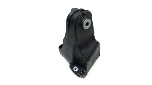 Подушка кріплення двигуна mercedes c w205 e w213 a2642200200