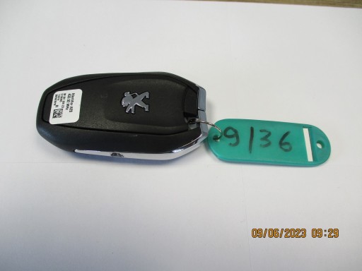 key key PILOT PEUGEOT 308 3008 5008 98281208ZD