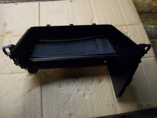 84684-J7100 - KIA XCEED ИНДУКЦИОННАЯ РАМКА ЗАРЯДНОГО УСТРОЙСТВА ПОЛКА