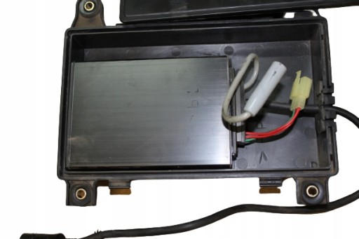 000EE8456 - XVZ 1300 ROYAL STAR VENTURE КОНТРОЛЛЕР CB РАДИО