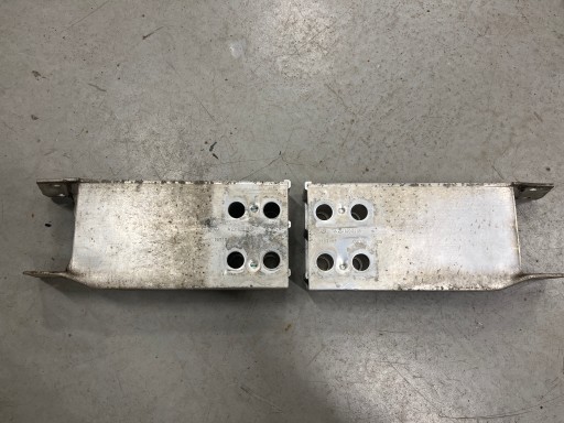 MERCEDES R231 SL231 W231 SL 500 quarter ABSORBER sider L and P A2316200195