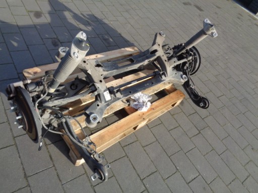 1,7 - Підвіска задня балка міст амортизатори kia sportage iv 2017р