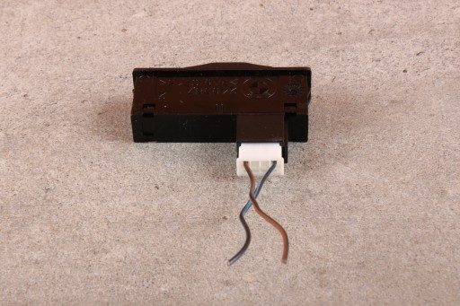BMW F01 F02 F10 F12 F13 G11 G12 G30 G31 Schalter BLOKADY heckklappe 9253780