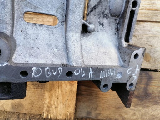 holder MISKI OLEJOWEJ FORD MONDEO F462B