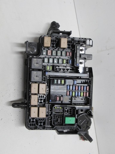 Блок запобіжників kia 91276-j7370