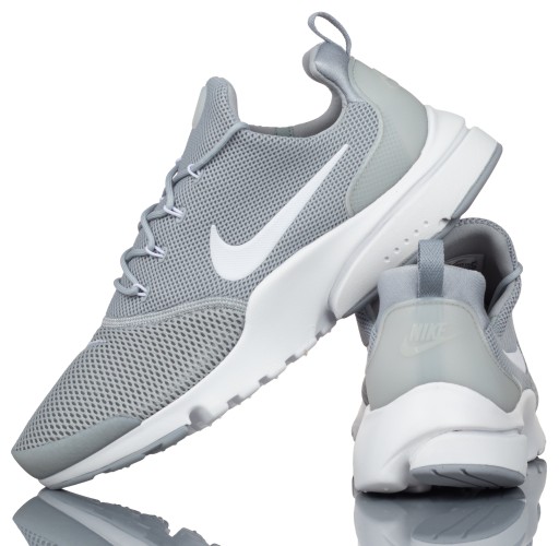 Чоловіче спортивне взуття Nike Presto Fly розмір 42.5