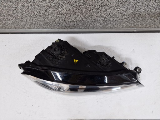 light right VW Caddy 2K5 Bi Xenon Led 2019