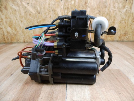 Volkswagen Touareg III compressor; springing pneumatycznego 443020300