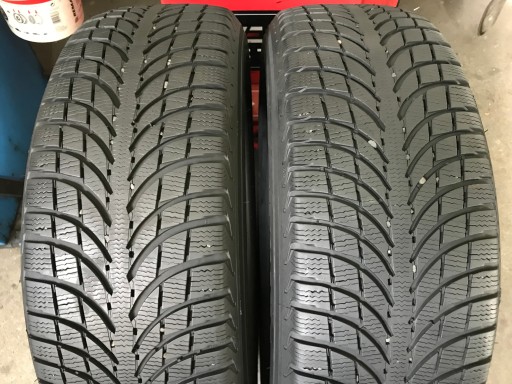 2 tyres winter 235/60R18 Michelin Latitude Alpin LA2 6,5mm