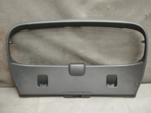 Peugeot 3008 and upholstery bonnet rear part