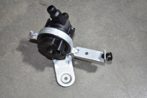 IDEALNA supplementary water pump BMW 1