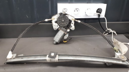 0130821704 механізм лівого переднього скла citroen xantia 95р