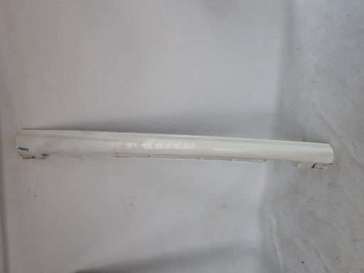 MERCEDES C-KLASA W204 AMG 07-14 moulding threshold right threshold right