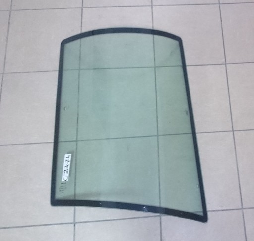 БІКНЕ ВІКНО MASSEY FERGUSON 6000-8000 ЛІВЕ 3902130M1