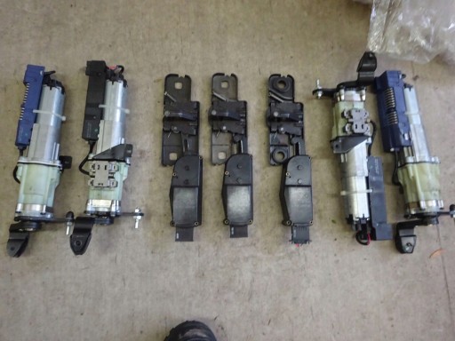 VW AUDI SKODA SEAT ЗАМОК ЗАСУВКИ 3AF827887