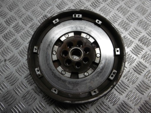 МАХОВИК MITSUBISHI CARISMA 1.9 DID