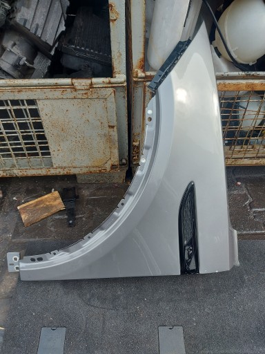 J9C2951 SAJ9C316006AA - Jaguar e-pace лифт левого переднего крыла lra