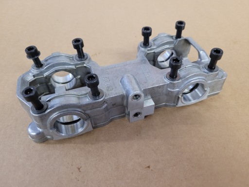 L213211122120 - BMW GS 650 F 650 Dakar головка штока штока