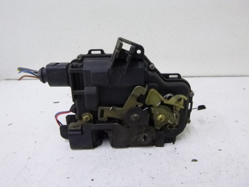 lock rear part right Skoda Octavia 2000r.