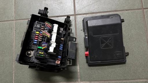 9810296180 - PSA BOX FUSE BOX Grandland X 3008
