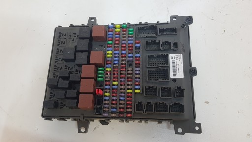 23341346 - Плата предохранителей volvo daf renault 23341346-p03